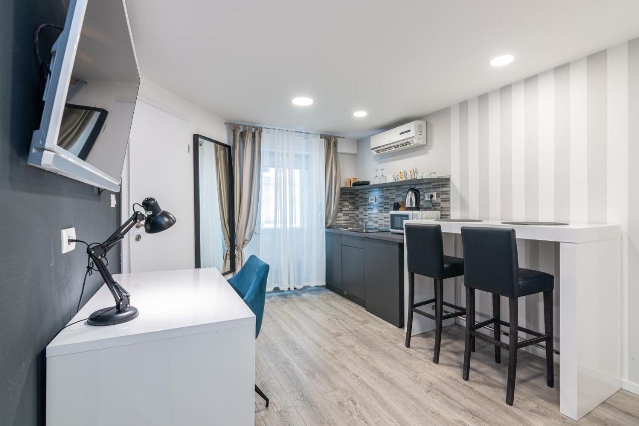 Small, Sweet & Cosy Apartments Rijeka Bagian luar foto