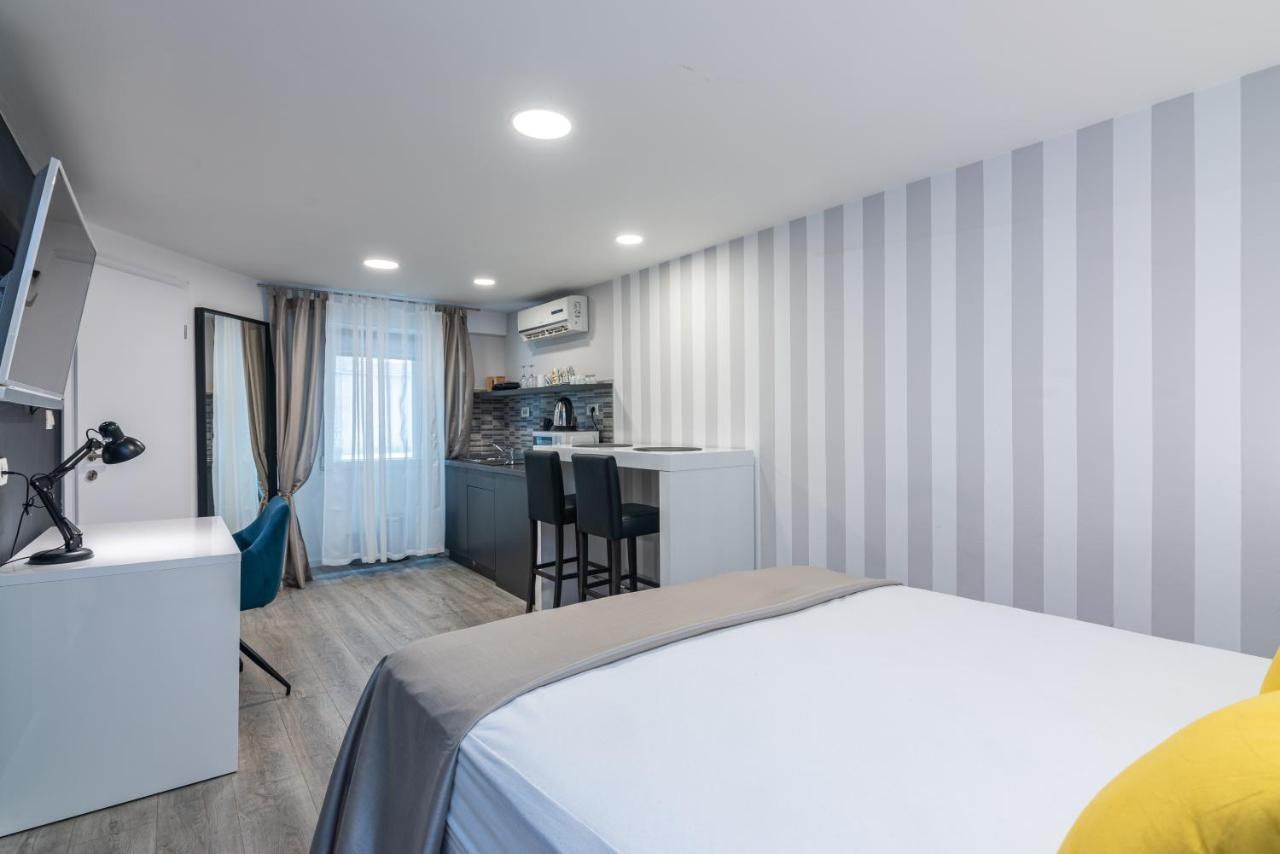 Small, Sweet & Cosy Apartments Rijeka Bagian luar foto