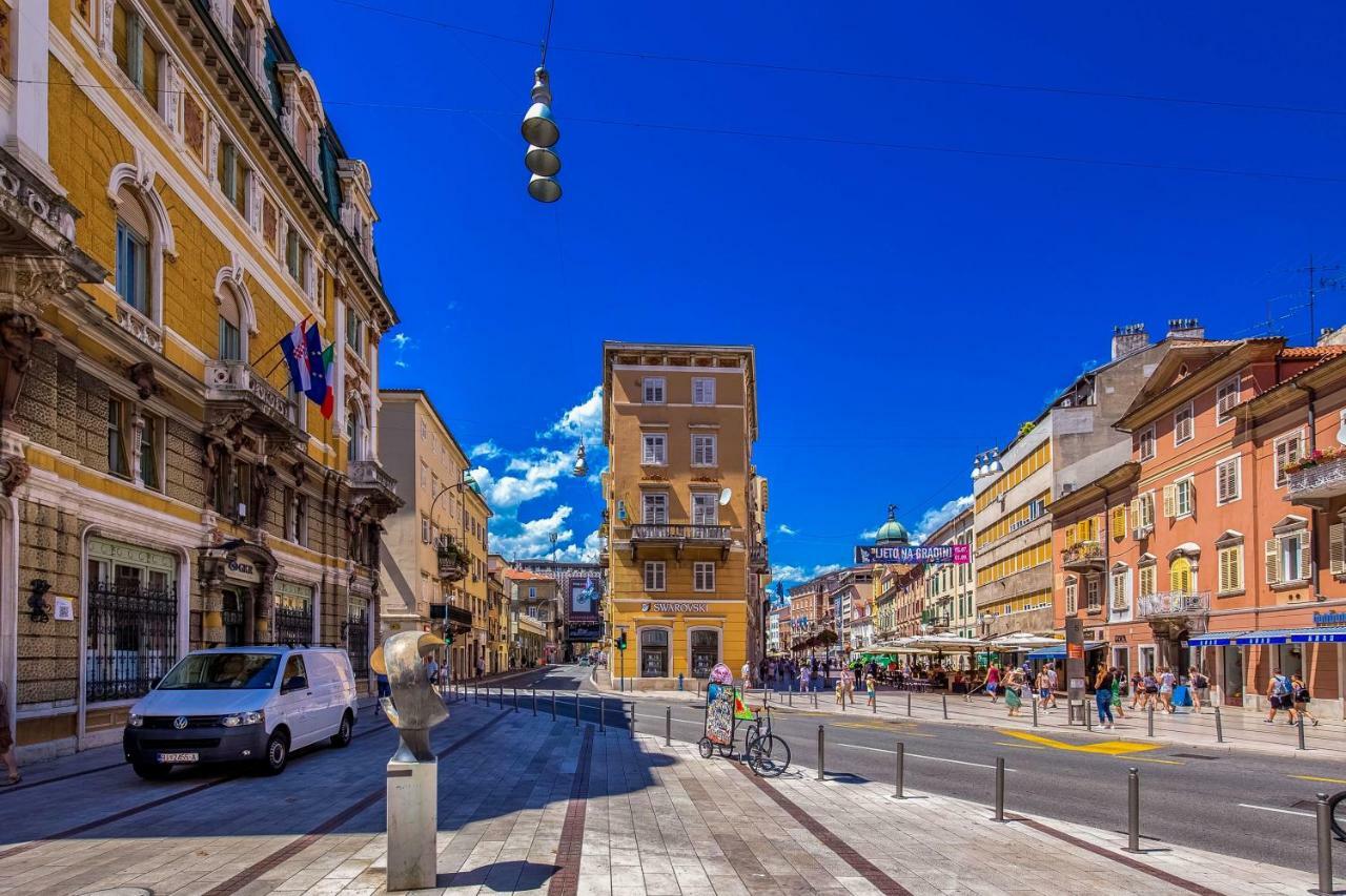 Small, Sweet & Cosy Apartments Rijeka Bagian luar foto